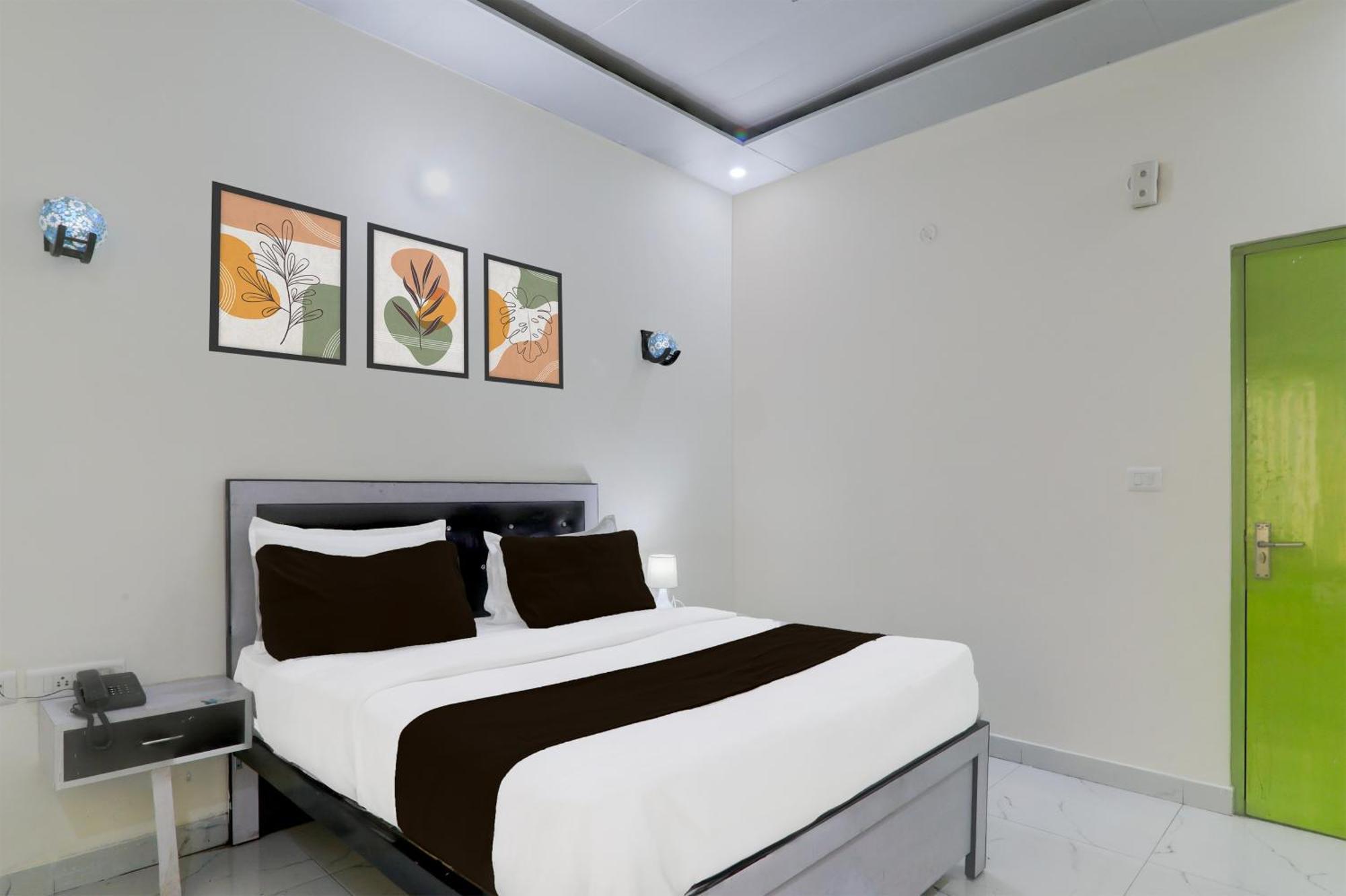 Super Hotel O Banthara Near Airport Banthra Sikandarpur Exterior photo