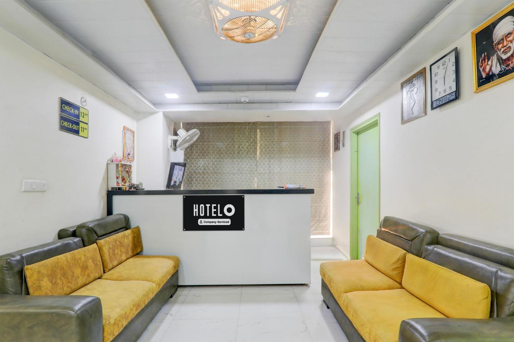 Super Hotel O Banthara Near Airport Banthra Sikandarpur Exterior photo